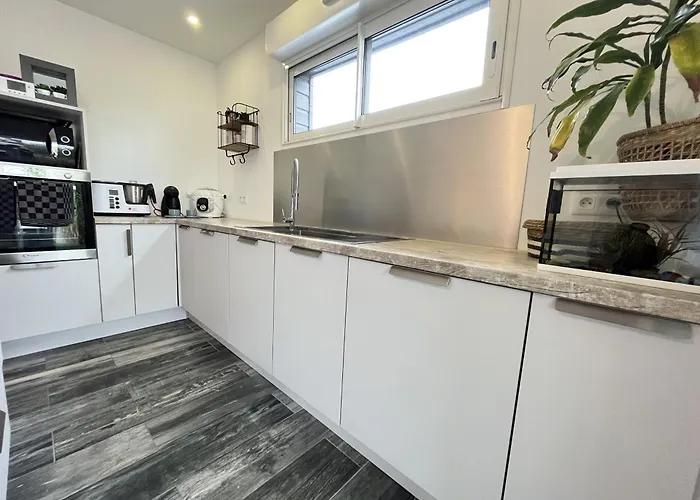 Le Virage Du Circuit - Hébergement de vacances Mulsanne